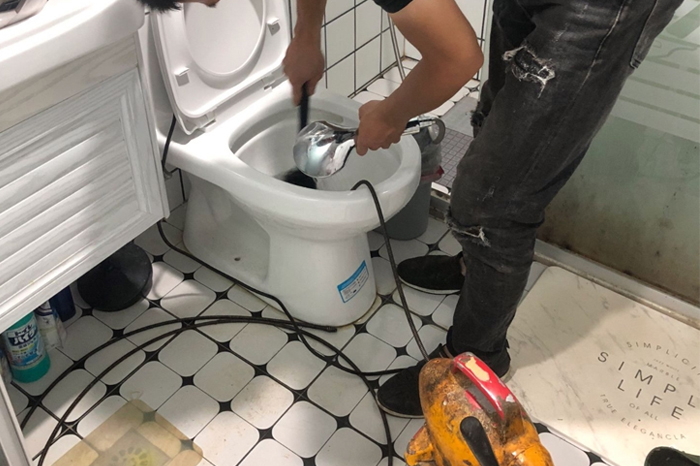 公坡镇疏通下水道